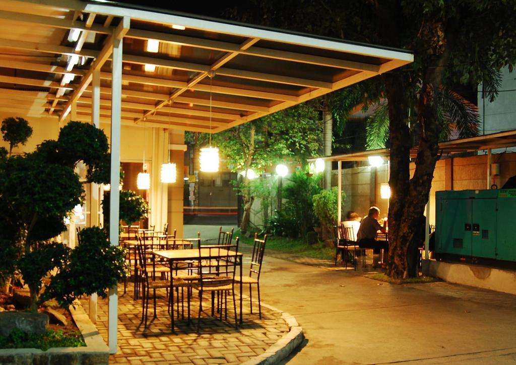 Rumi Apartelle Hotel Angeles Exterior foto