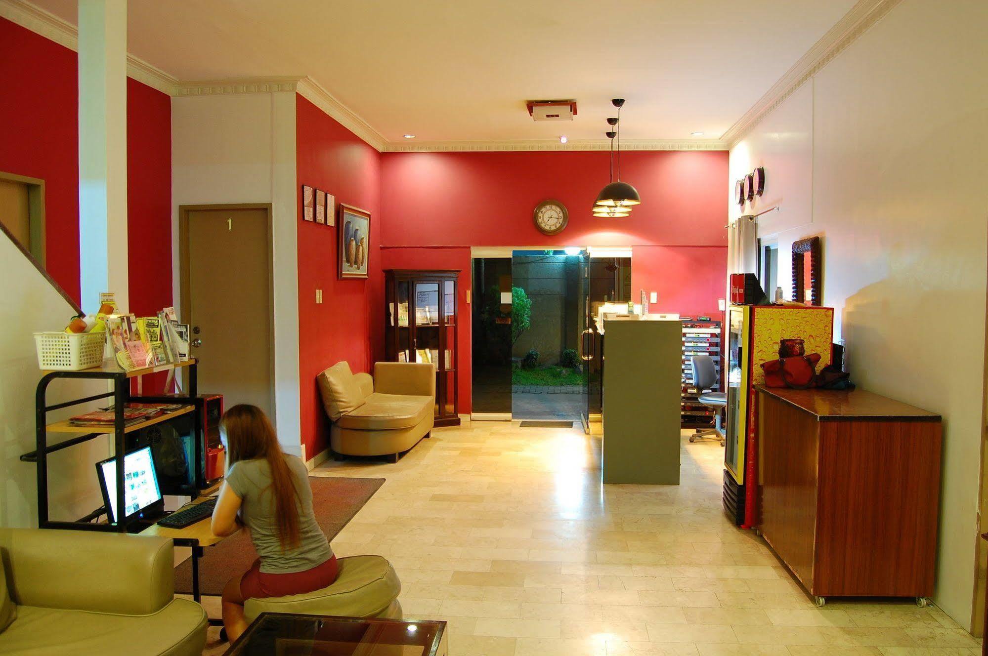 Rumi Apartelle Hotel Angeles Exterior foto